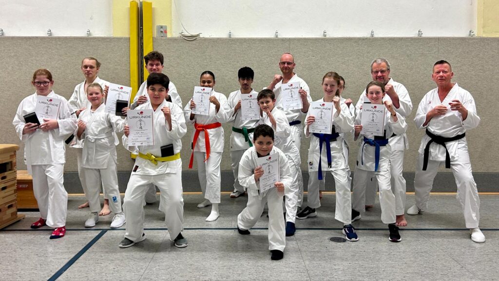 Gürtelprüfung der BTS Karate-Abteilung am 6.12.2024